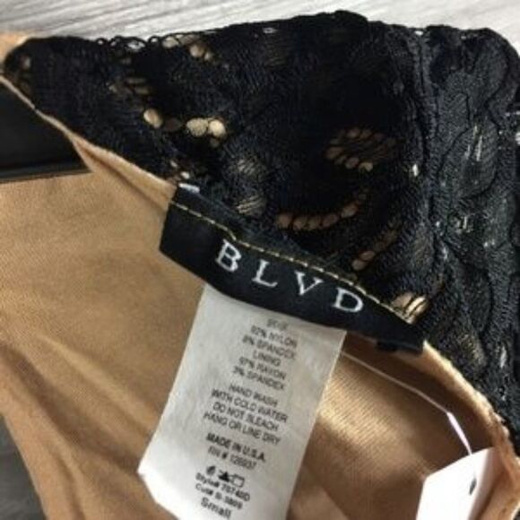 BLVD Lace V Neck Long Sleeve black blouse size S - Picture 4 of 5